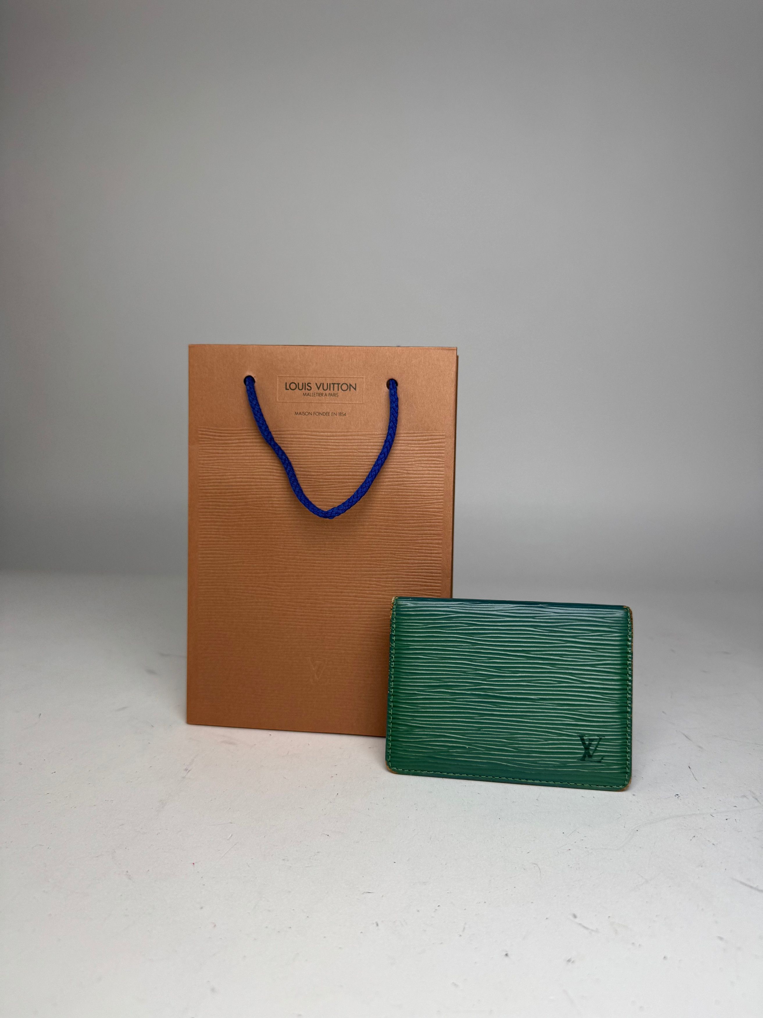 Louis Vuitton Vintage EPI Leather Card Holder Green Size ONE SIZE - 11 Thumbnail