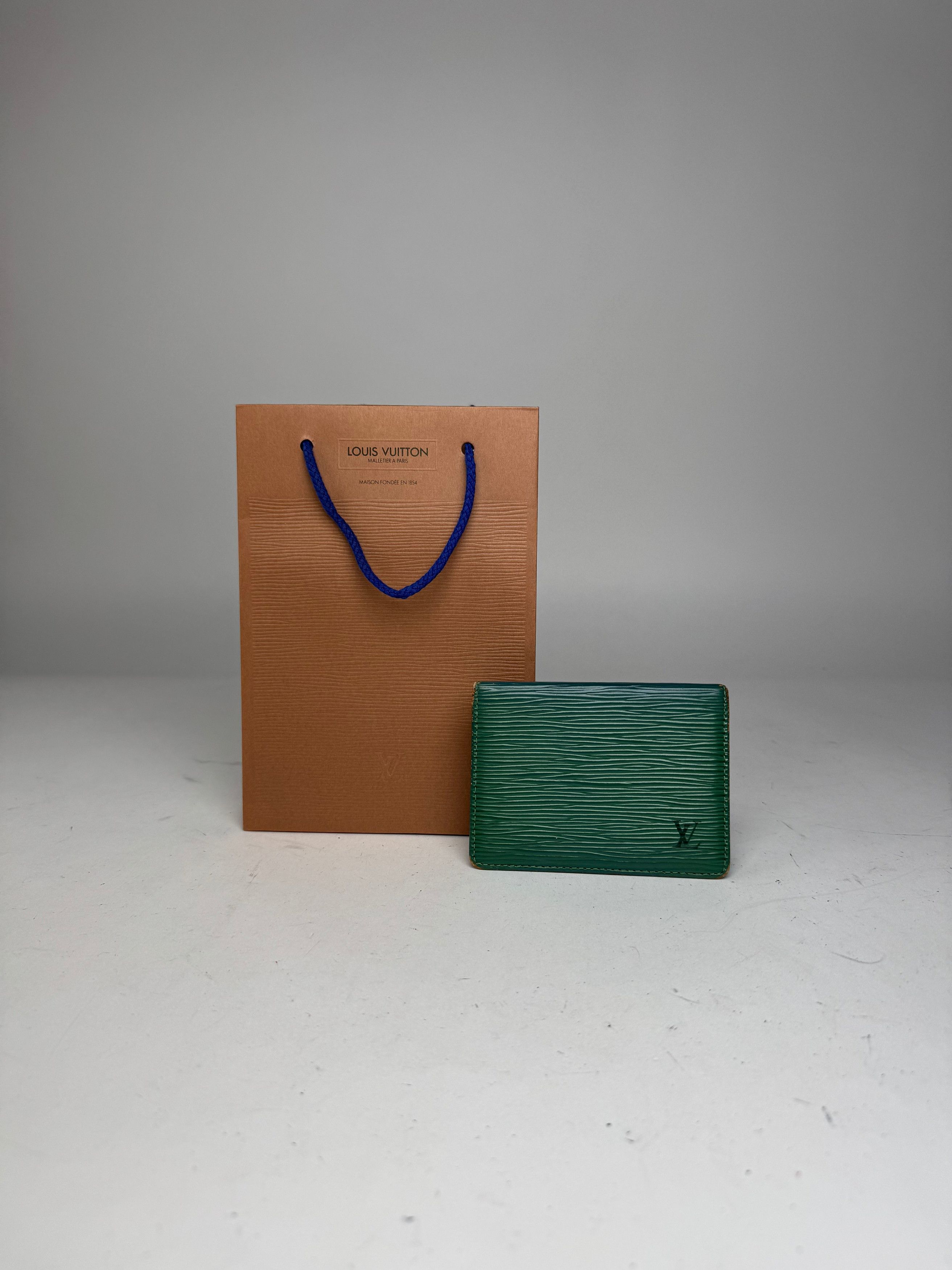 Louis Vuitton Vintage EPI Leather Card Holder Green Size ONE SIZE - 5 Thumbnail