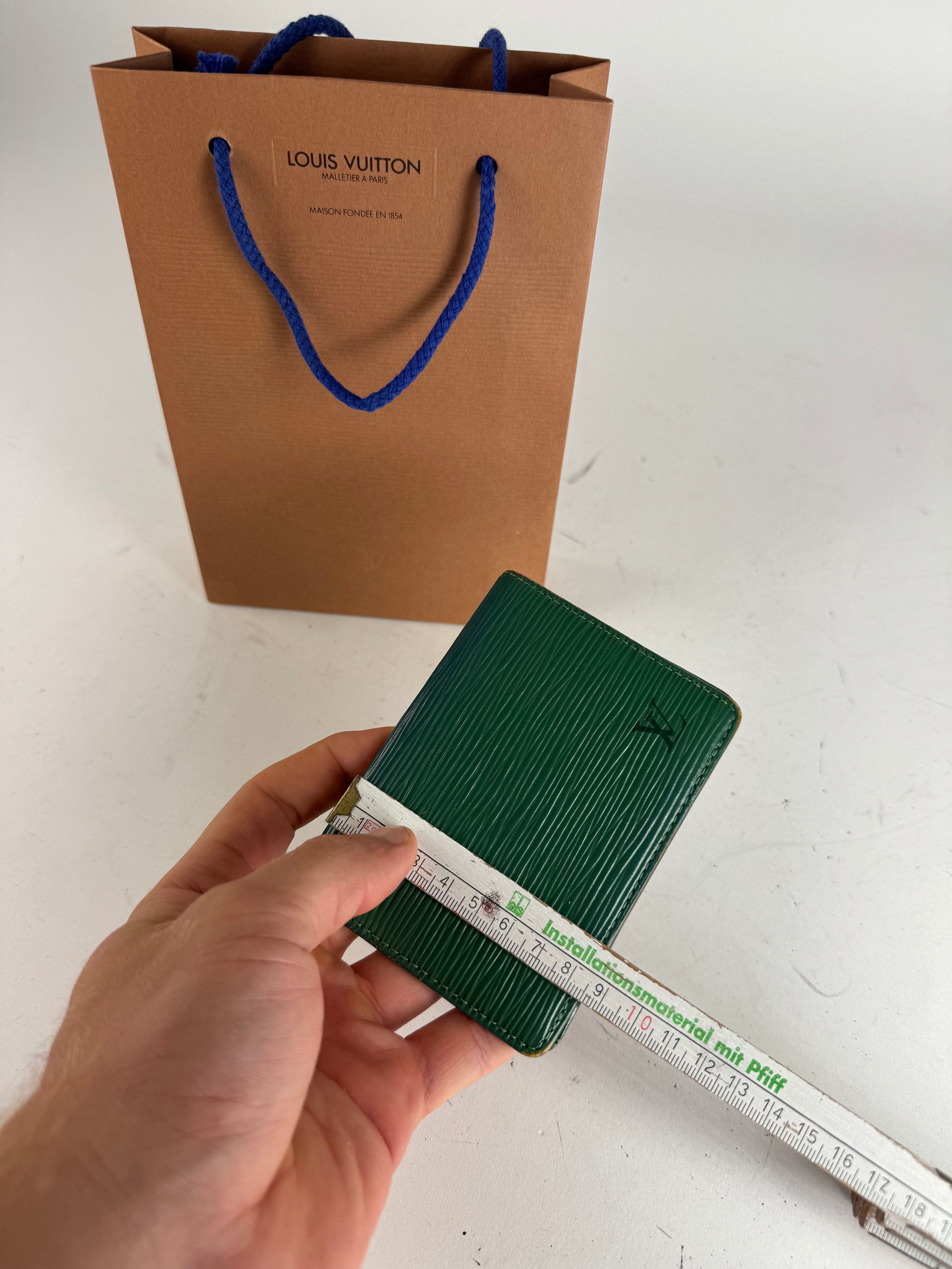 Louis Vuitton Vintage EPI Leather Card Holder Green Size ONE SIZE - 10 Thumbnail