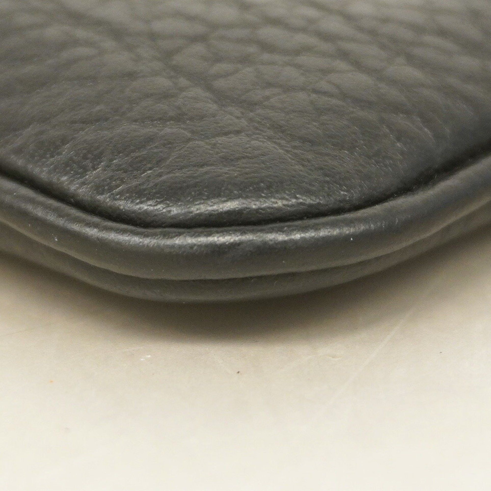 Gucci / Wallet / Black