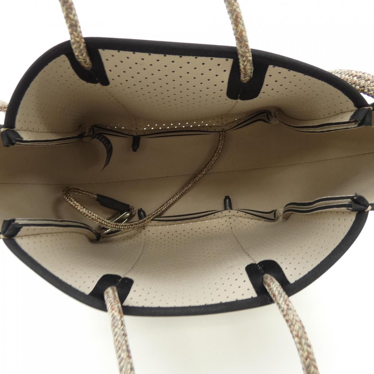 Other Other State of Escape Bag Others Handbag DUTY FREE for USA Size ONE SIZE - 6 Thumbnail