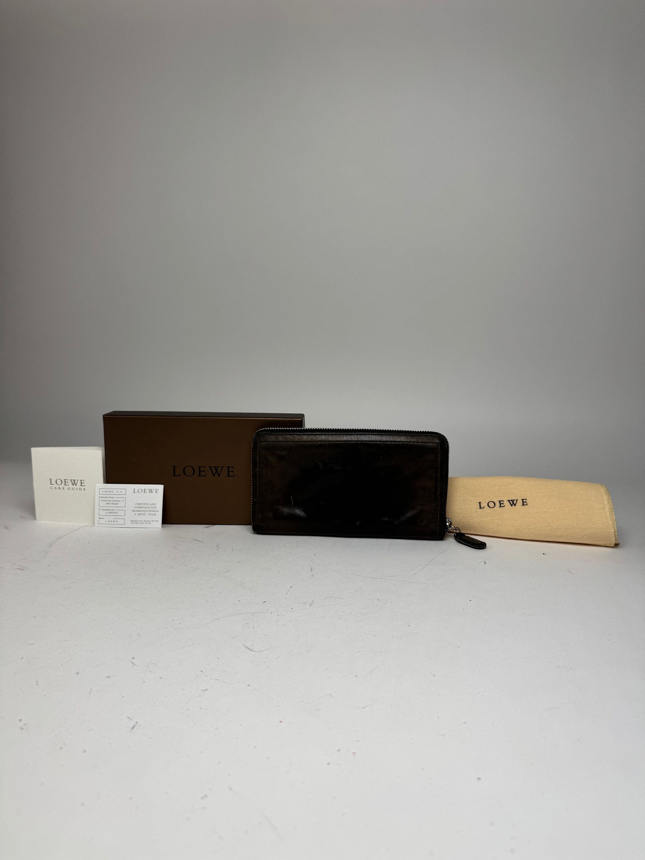 Loewe Vintage Madrid Anagram Leather Wallet Brown Size ONE SIZE - 2 Thumbnail