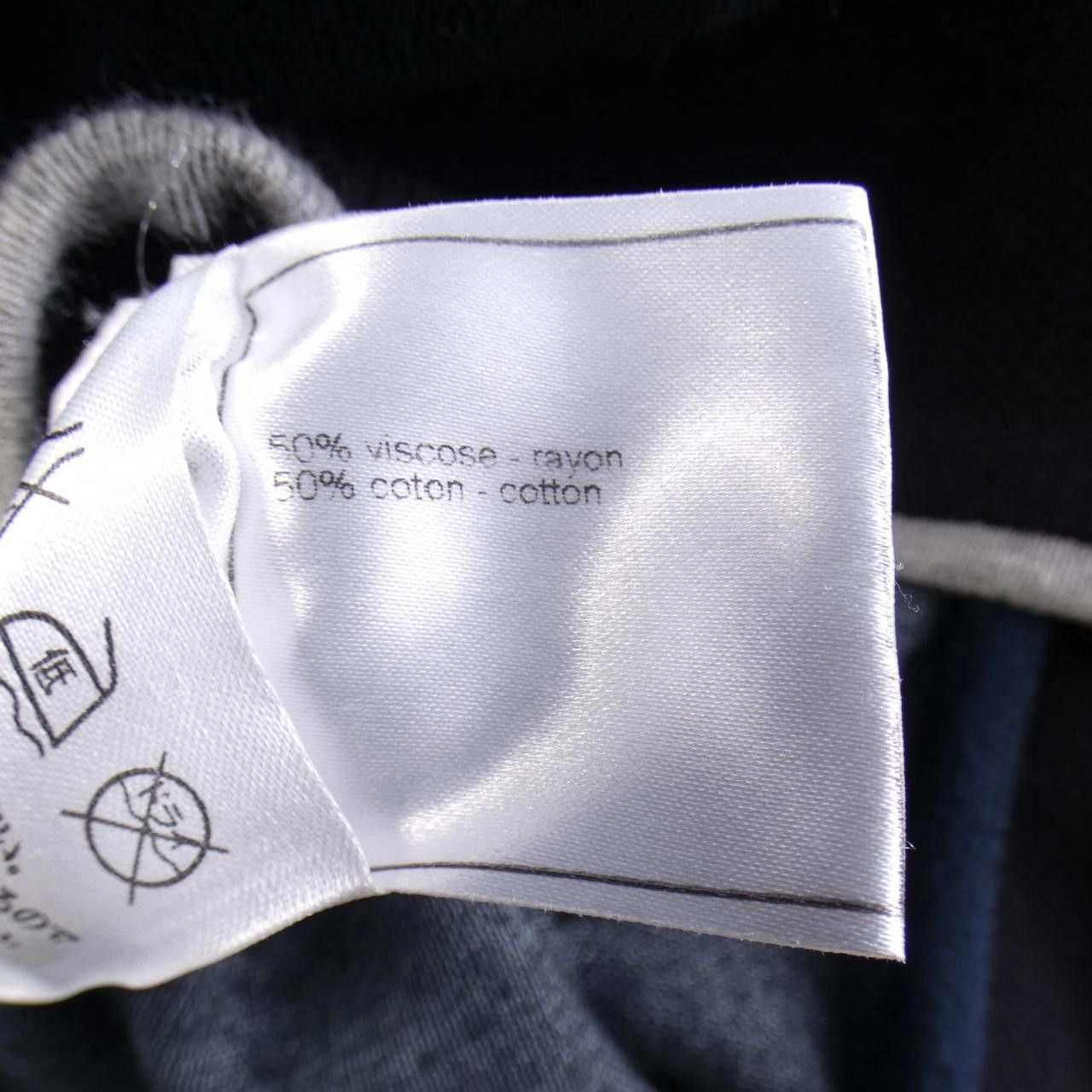 Chanel Chanel Chanel P34152K01049 Hoodie Others Sweatshirts & Hoodies P34152K01049 DUTY FREE for USA Size ONE SIZE - 3 Thumbnail
