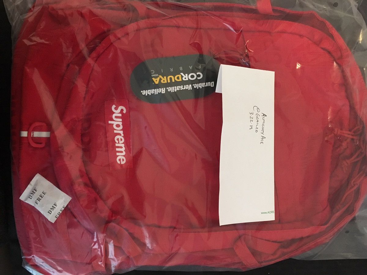 Supreme backpack best sale red ss19