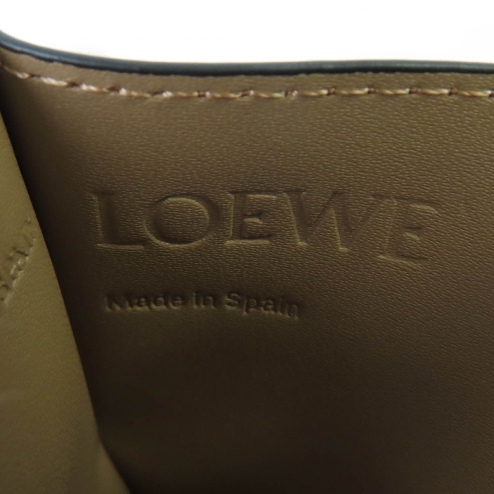 Loewe Loewe Loewe Puzzle Anagram Leather Card Case Leather Card Case DUTY FREE for USA Size ONE SIZE - 8 Thumbnail
