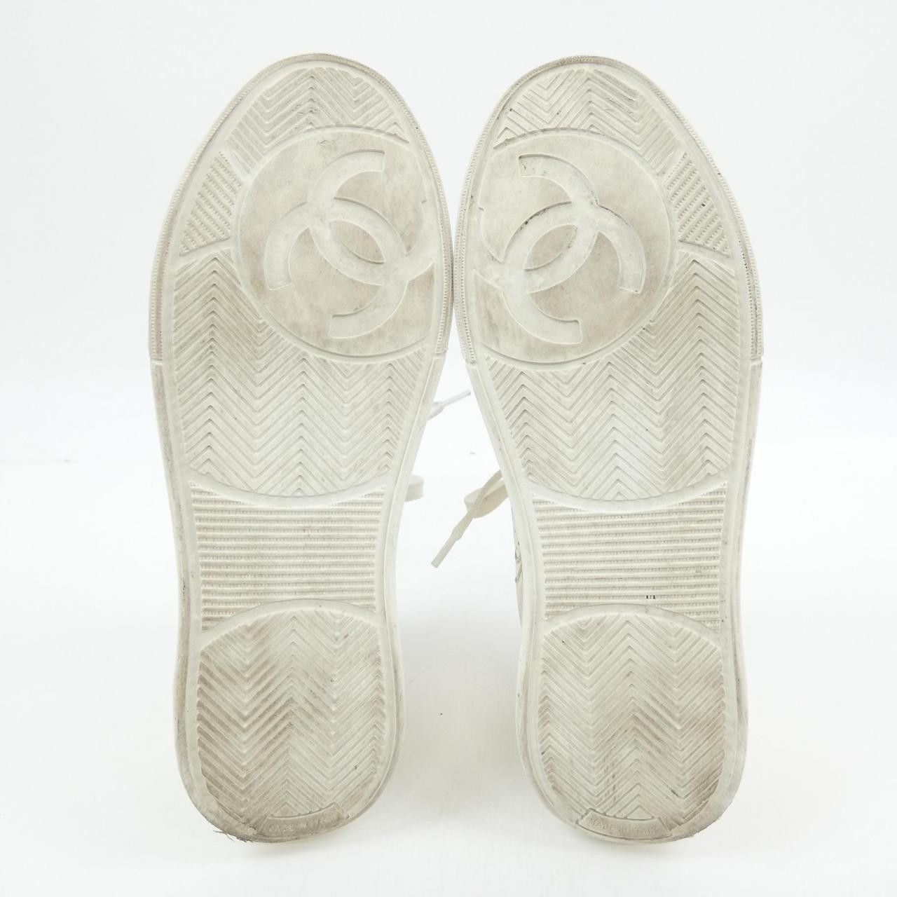 Chanel Chanel Chanel G45079B15512 Laminated Calfskin Sneakers Leather Shoes G45079B15512 DUTY FREE for USA Size ONE SIZE - 4 Thumbnail