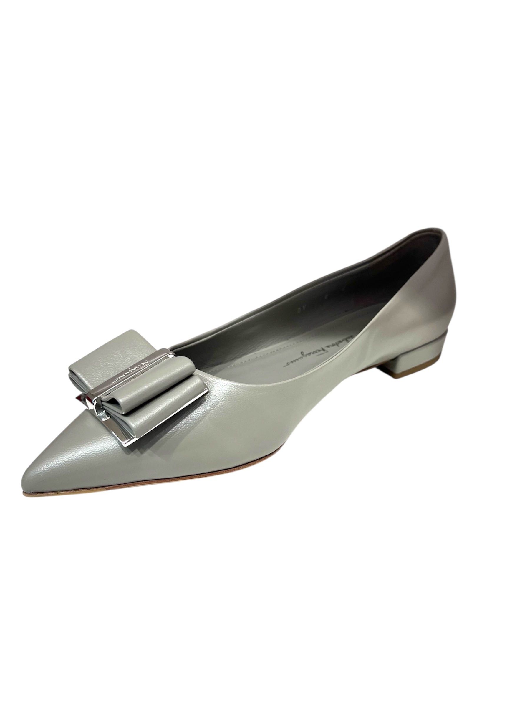 Salvatore Ferragamo Ferragamo Bow Leather Flats SIZE 9 Size ONE SIZE - 2 Thumbnail