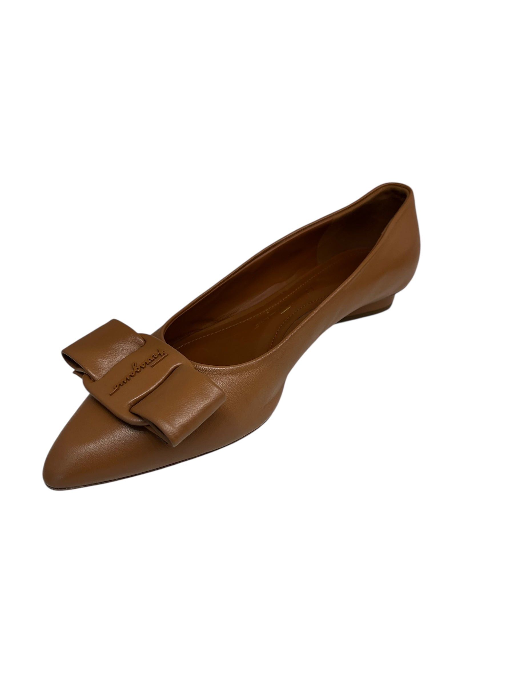 Salvatore Ferragamo Ferragamo Logo Bow Leather Flats SIZE 7 Size ONE SIZE - 2 Thumbnail