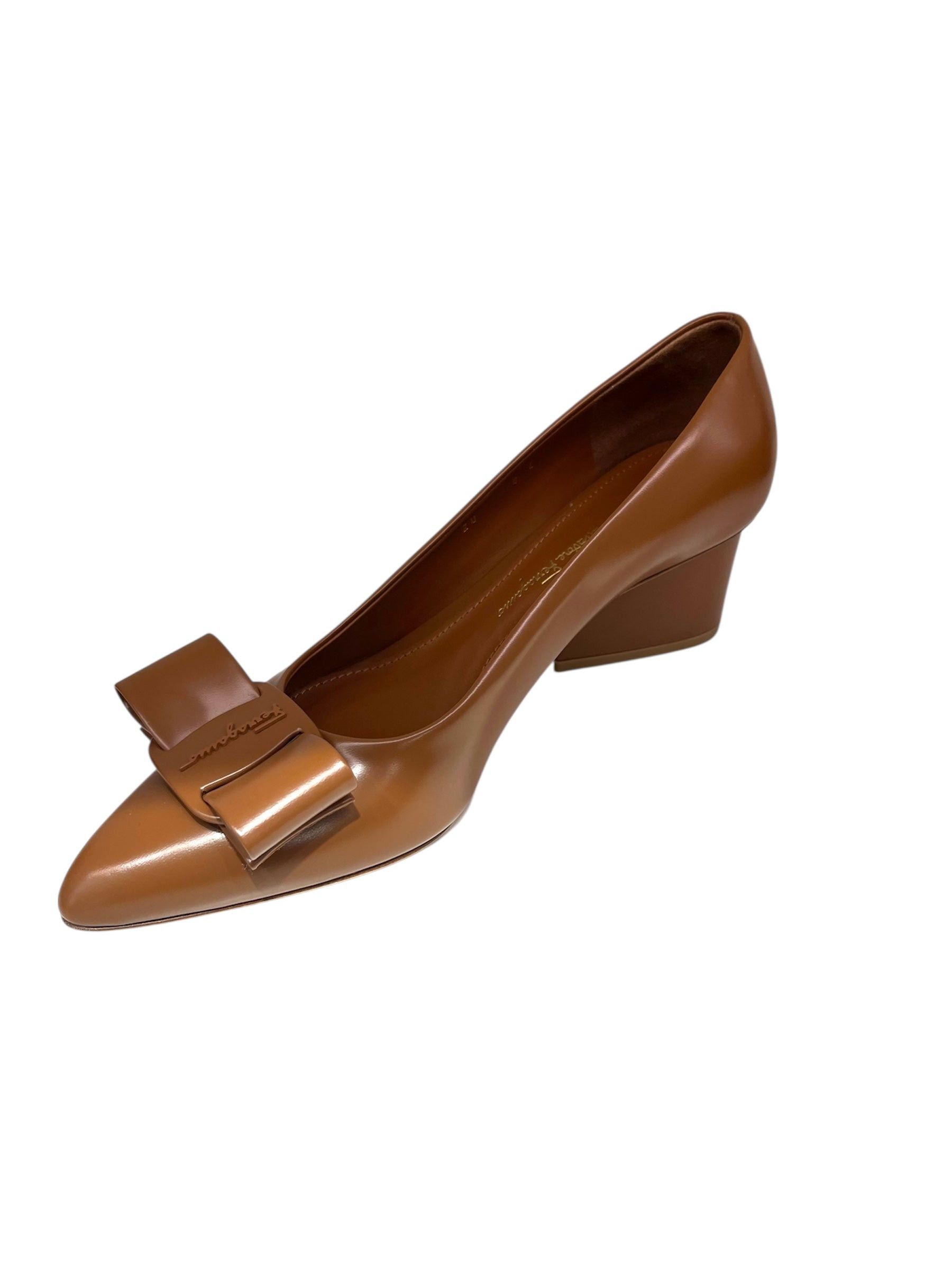 Salvatore Ferragamo Ferragamo Bow Leather Pumps SIZE 10 Size ONE SIZE - 2 Thumbnail