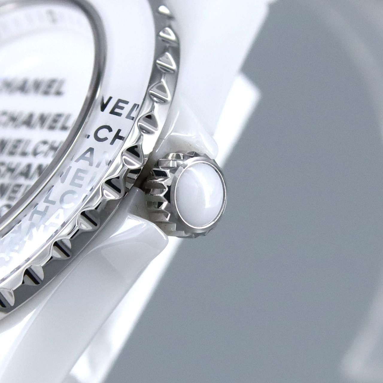 Chanel Chanel Chanel J12 Wanted de Chanel Ceramic Ceramic Quartz H7419 DUTY FREE for USA Size ONE SIZE - 5 Thumbnail