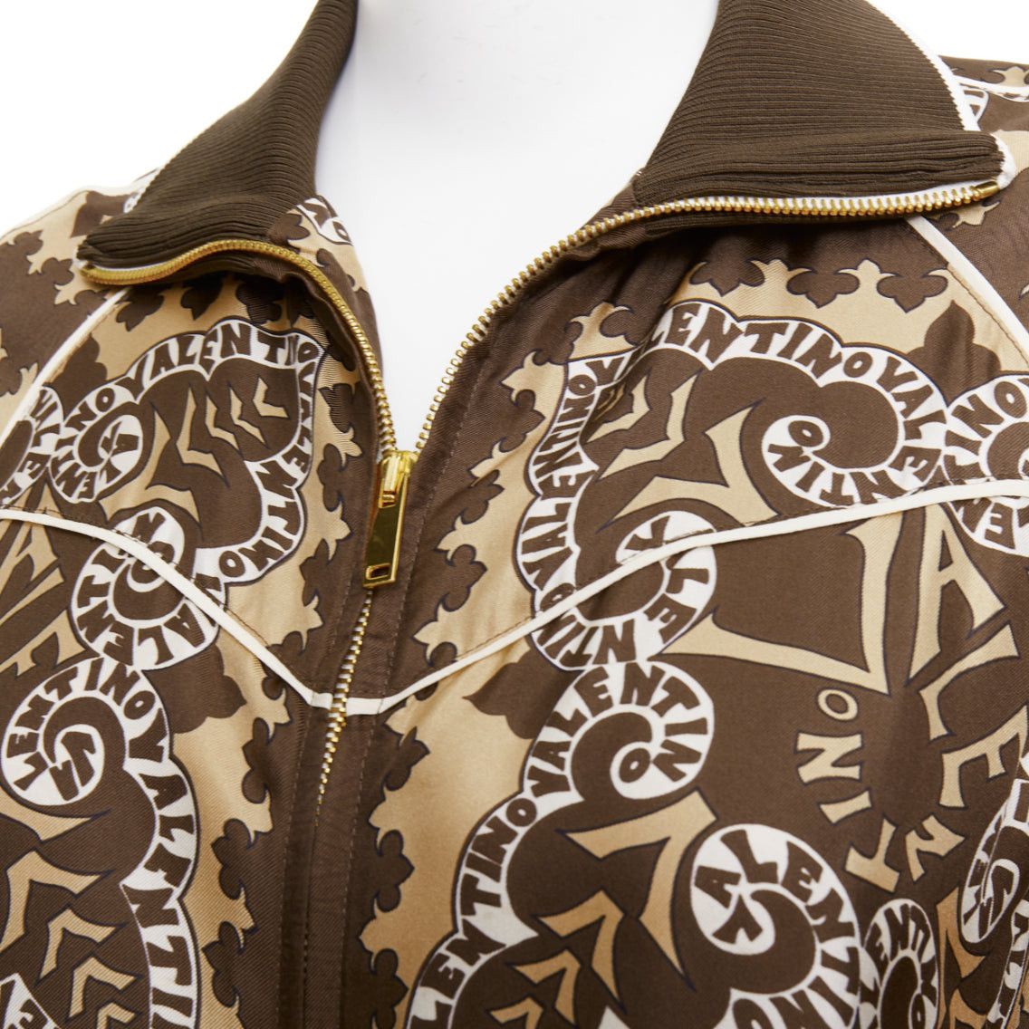 Valentino VALENTINO brown hue 100% silk logo scarf print collared track jacket IT38 XS Size XS / US 0-2 / IT 36-38 - 2 Thumbnail