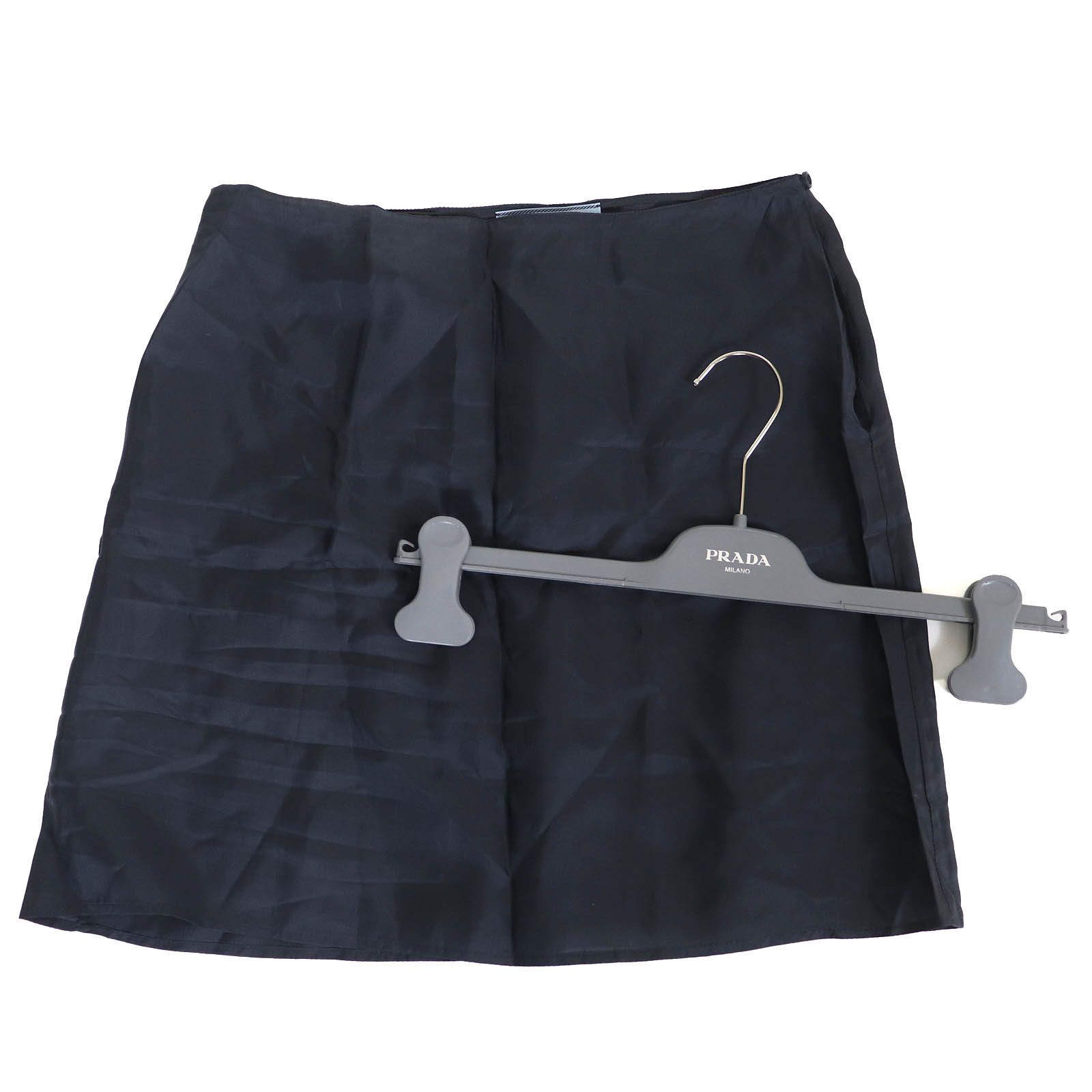 Prada Prada Prada Pleated skirt Wool gabardine skirt Others Skirts P185Y DUTY FREE for USA Size ONE SIZE - 14 Thumbnail