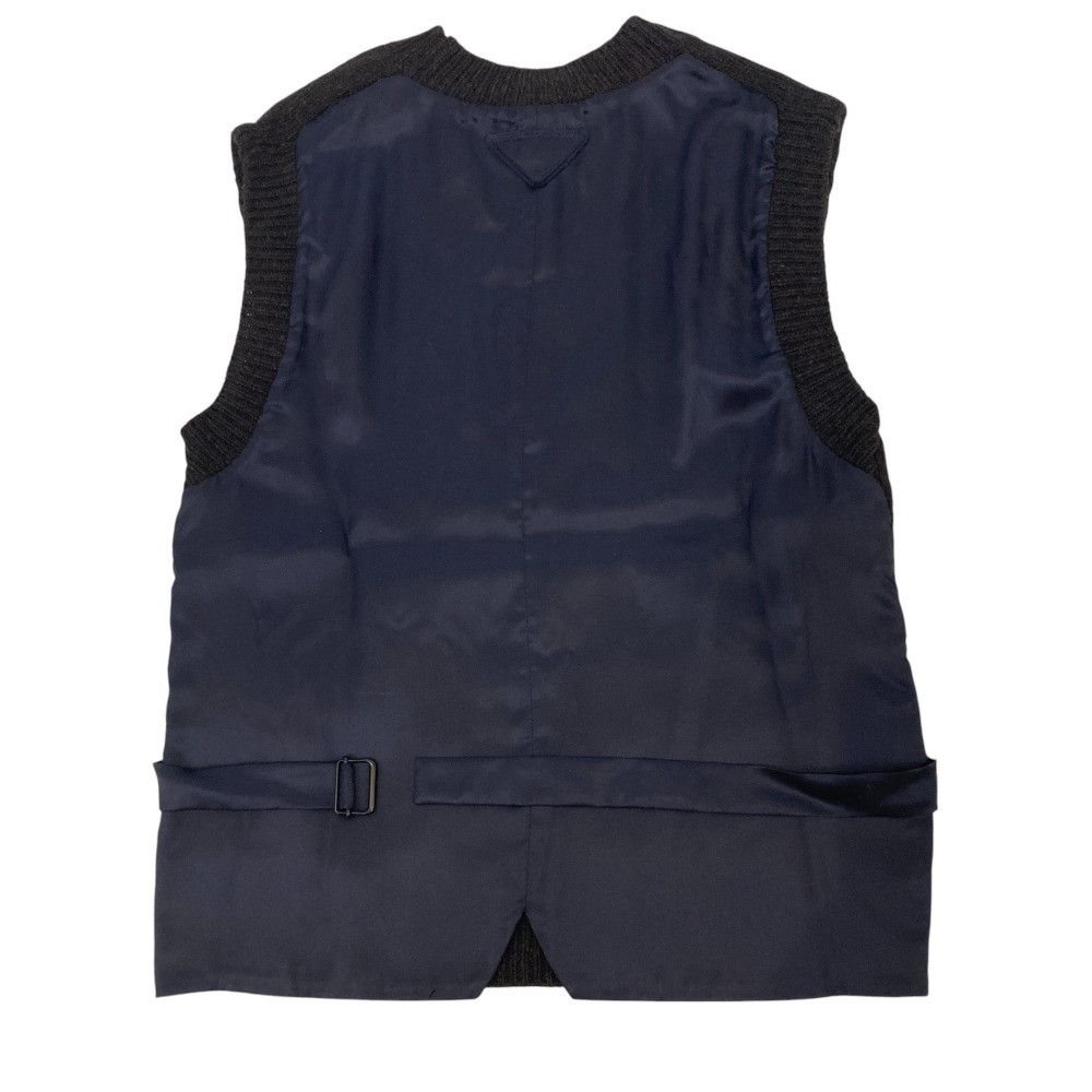 Prada Prada Prada Triangle Logo Virgin Wool Knit Vest Natural Material Tops P29B45 DUTY FREE for USA Size ONE SIZE - 2 Thumbnail