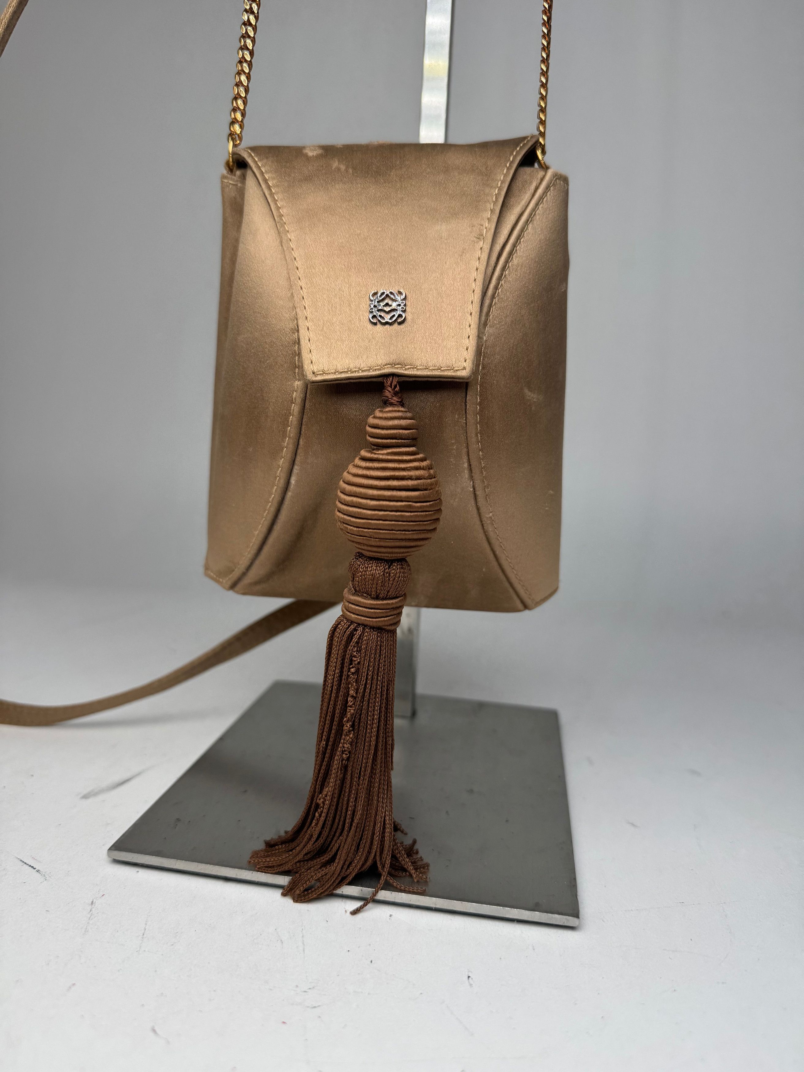 Loewe Vintage Madrid 2Way Crossbody Bag Gold Size ONE SIZE - 3 Thumbnail