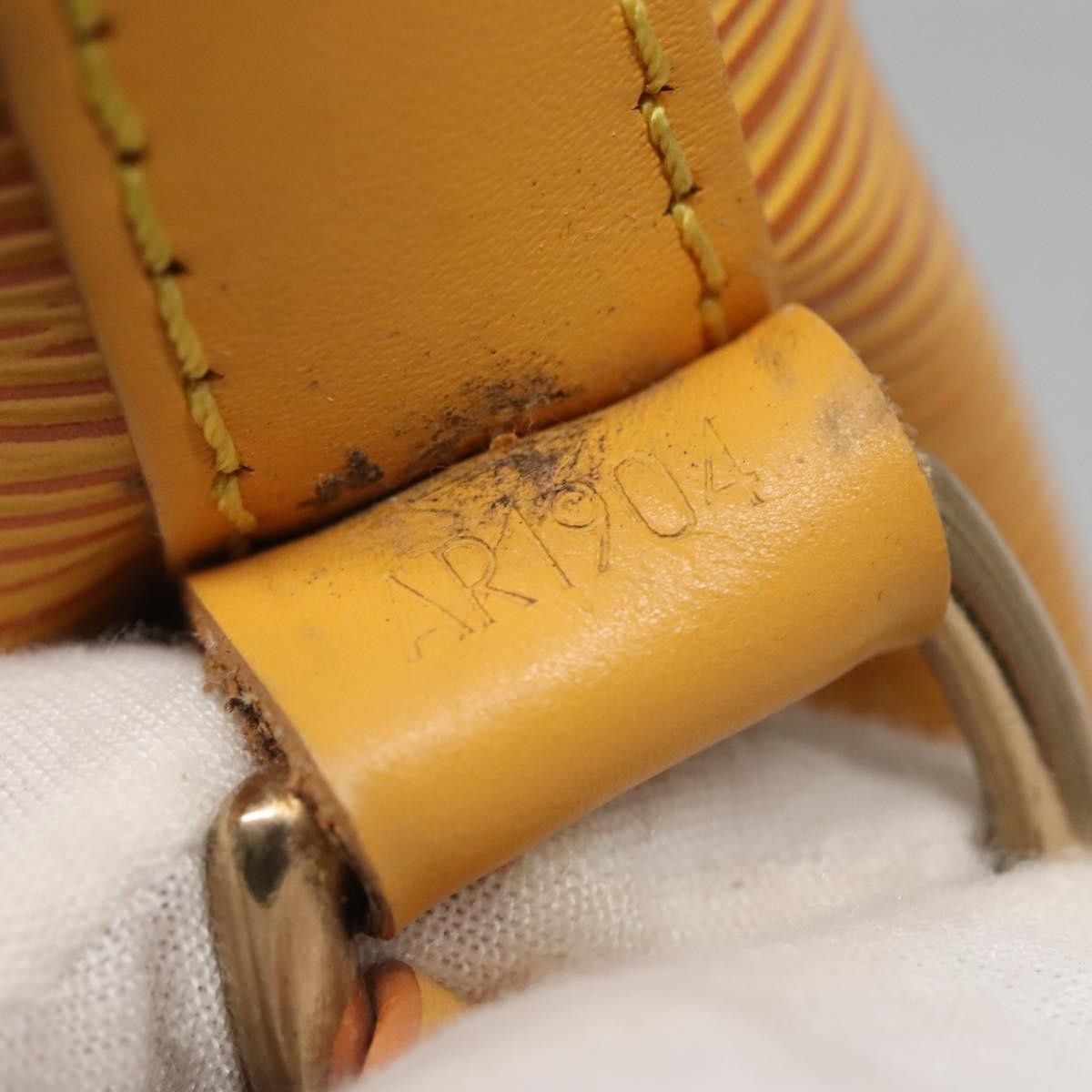 Louis Vuitton Louis Vuitton Noe Epi Leather Size ONE SIZE - 7 Thumbnail