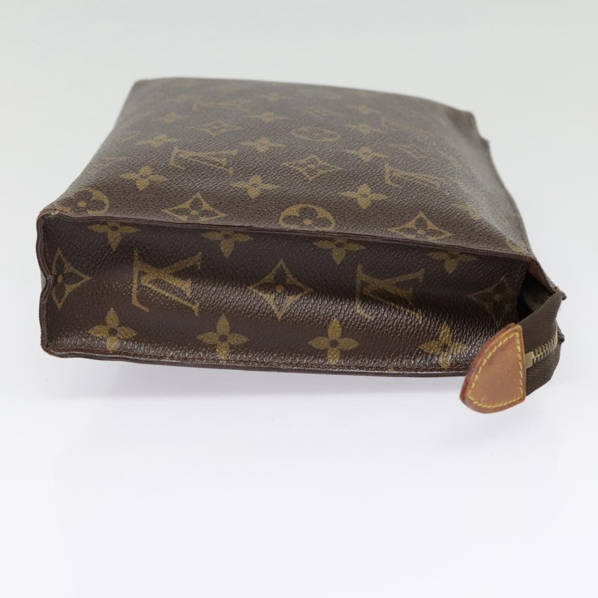 Louis Vuitton Louis Vuitton Toiletry Pouch Monogram Canvas Size ONE SIZE - 4 Thumbnail