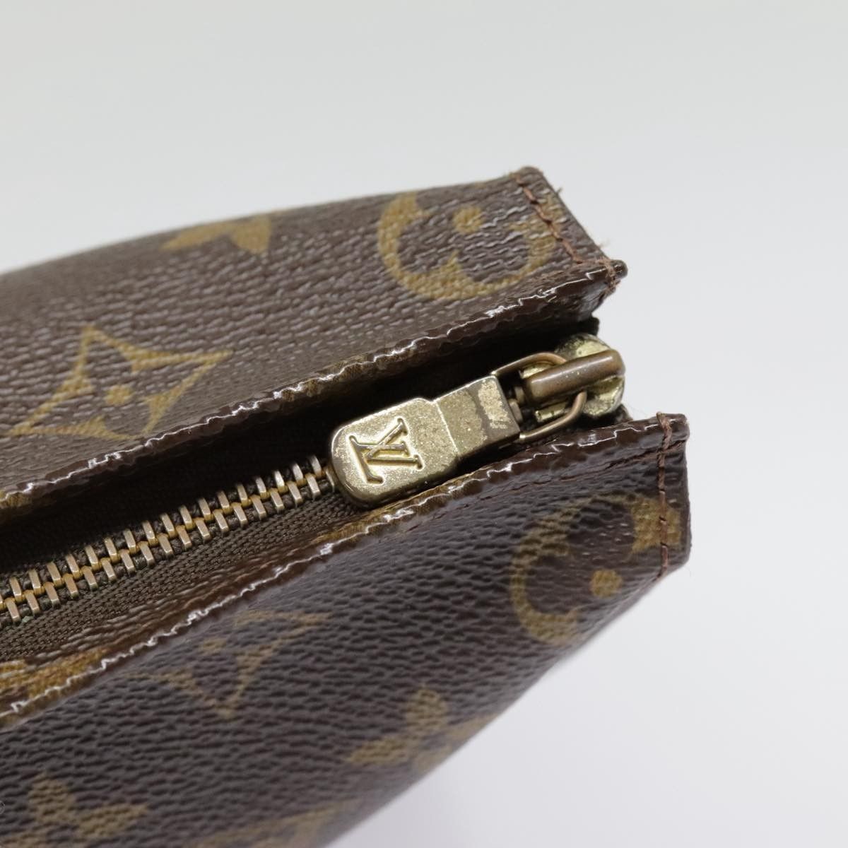 Louis Vuitton Louis Vuitton Toiletry Pouch Monogram Canvas Size ONE SIZE - 12 Thumbnail