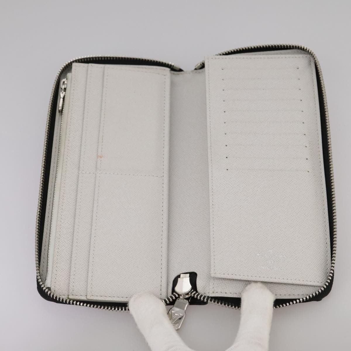 Louis Vuitton Louis Vuitton Zippy wallet vertical Taiga leather Size ONE SIZE - 5 Thumbnail