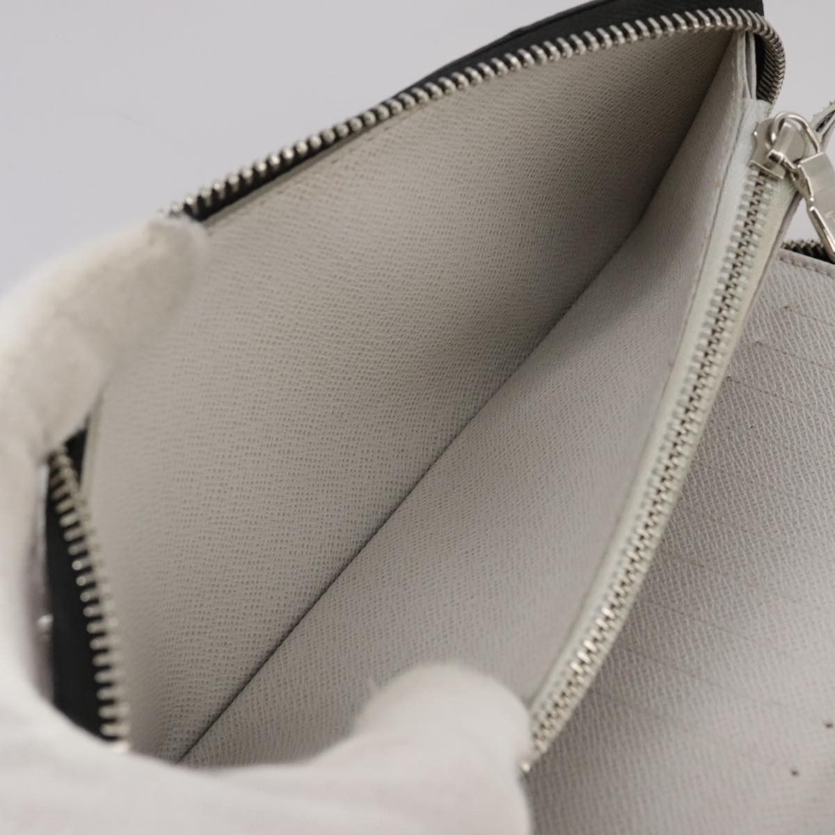 Louis Vuitton Louis Vuitton Zippy wallet vertical Taiga leather Size ONE SIZE - 21 Thumbnail