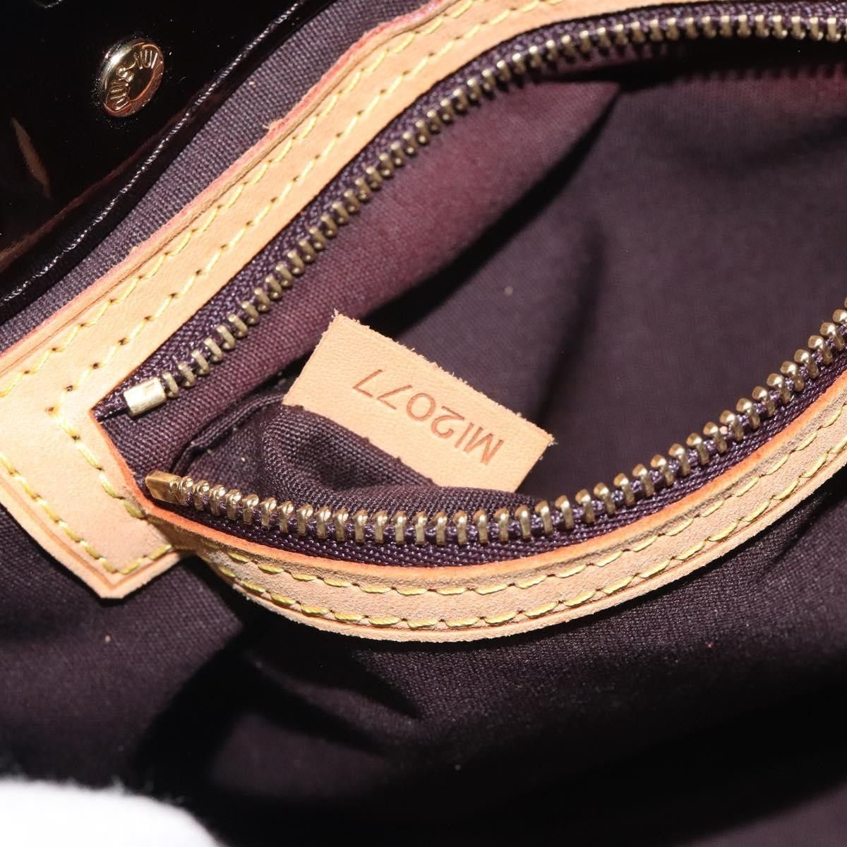 Louis Vuitton Louis Vuitton Reade Handbag Monogram Vernis Size ONE SIZE - 8 Thumbnail