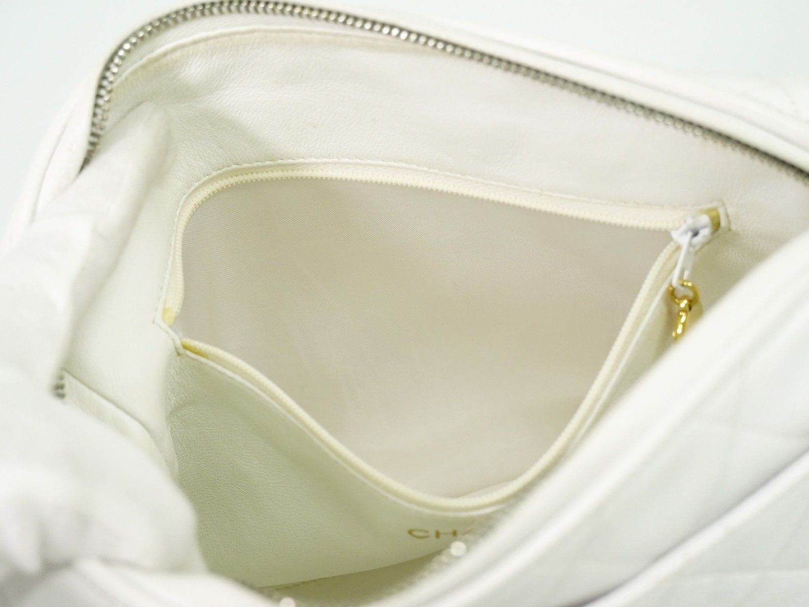 Chanel Chanel Vintage Diamond CC Camera Shoulder Bag Quilted Caviar Size ONE SIZE - 17 Thumbnail