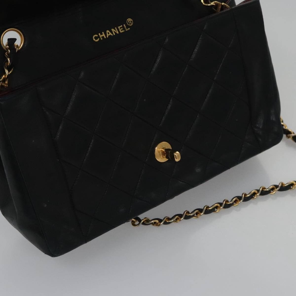 Chanel Chanel Vintage Diana Flap Bag Quilted Lambskin Size ONE SIZE - 21 Thumbnail