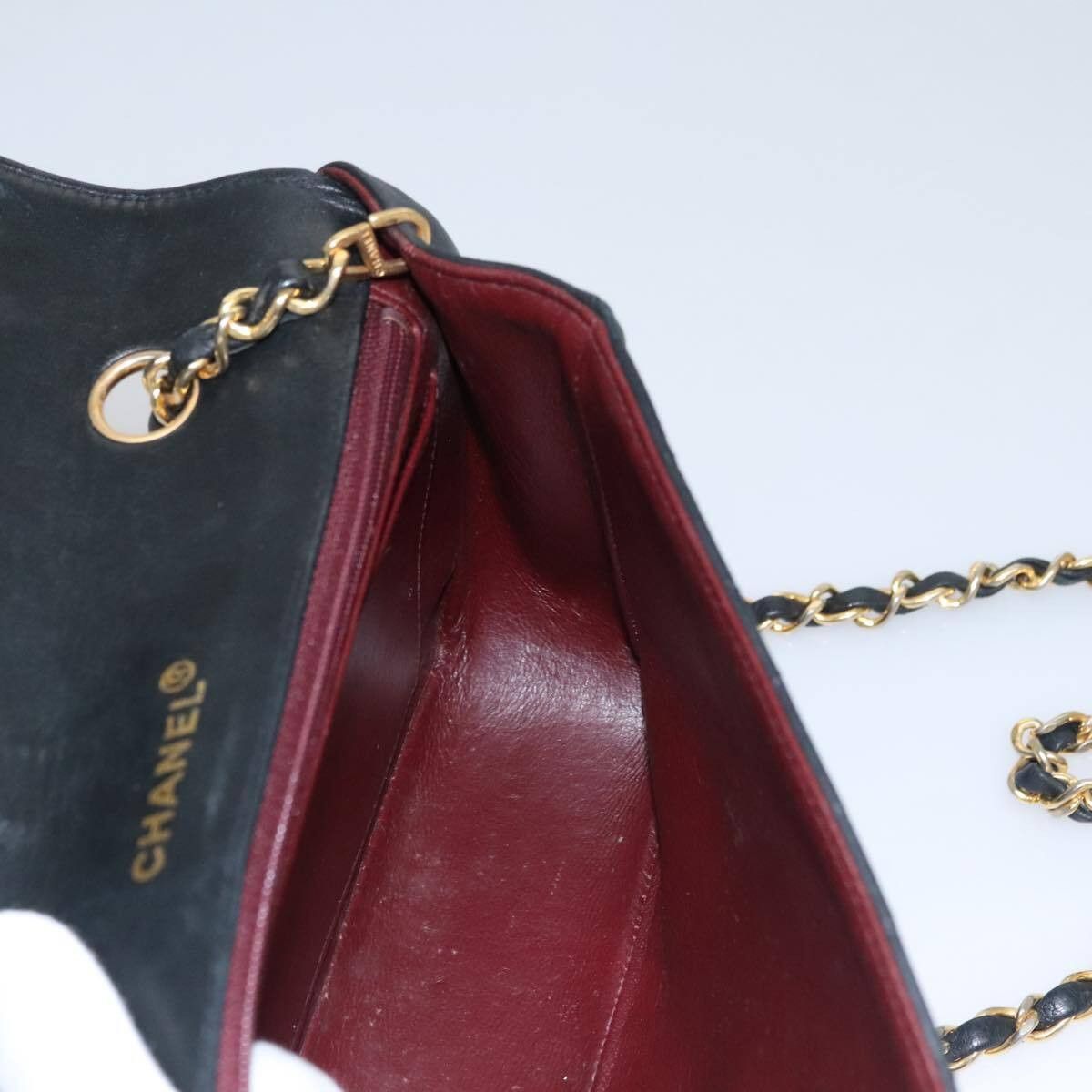Chanel Chanel Vintage Diana Flap Bag Quilted Lambskin Size ONE SIZE - 22 Thumbnail