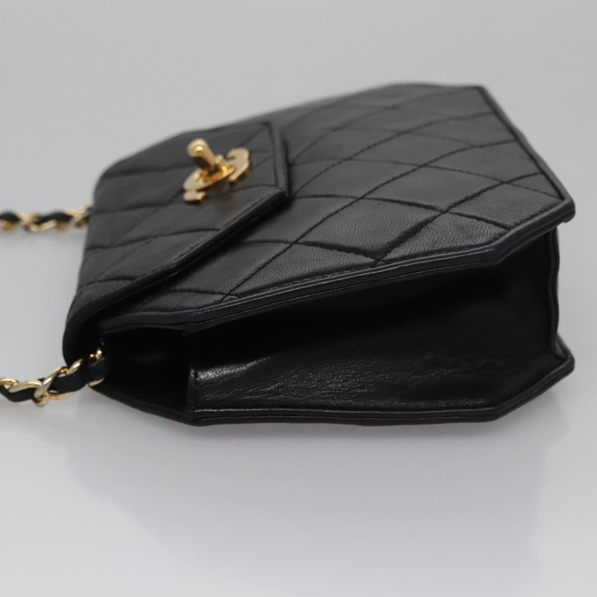 Chanel Chanel Vintage Octagon CC Flap Bag Quilted Leather Size ONE SIZE - 4 Thumbnail