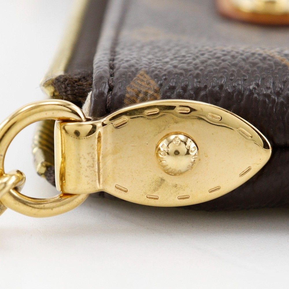 Louis Vuitton Louis Vuitton Milla Pochette Monogram Canvas Size ONE SIZE - 12 Thumbnail