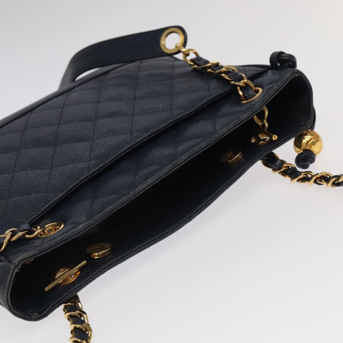 Chanel Chanel Vintage Stitched CC Shoulder Bag Caviar Size ONE SIZE - 16 Thumbnail