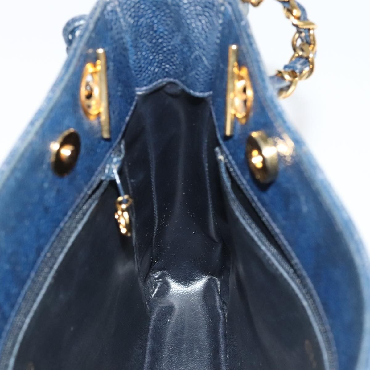 Chanel Chanel Vintage Stitched CC Shoulder Bag Caviar Size ONE SIZE - 21 Thumbnail