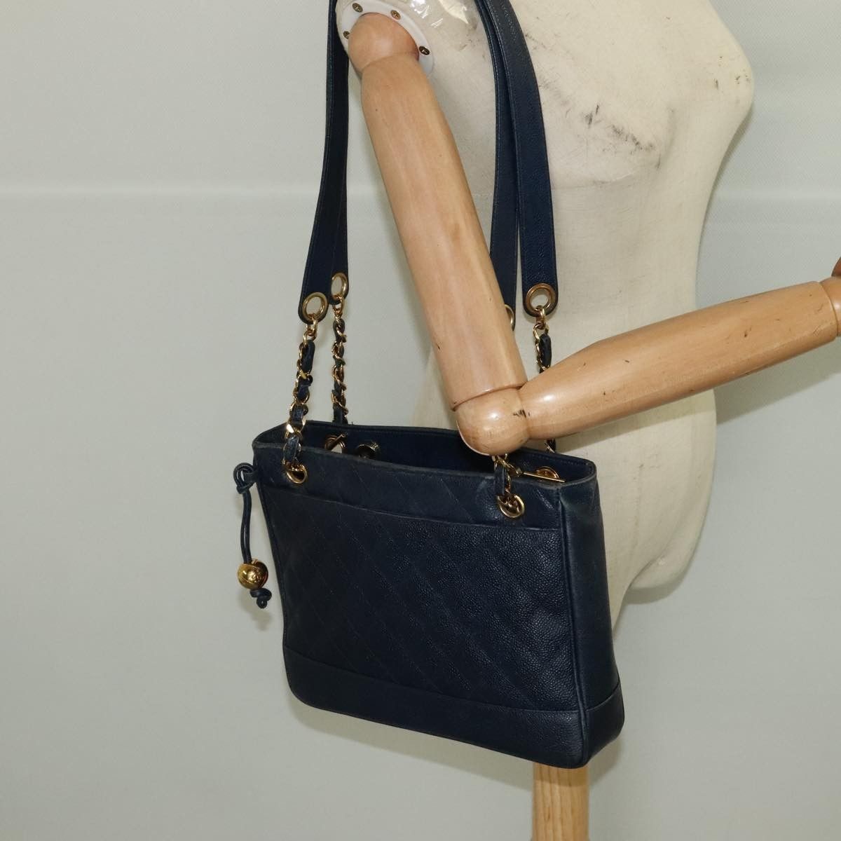 Chanel Chanel Vintage Stitched CC Shoulder Bag Caviar Size ONE SIZE - 14 Thumbnail