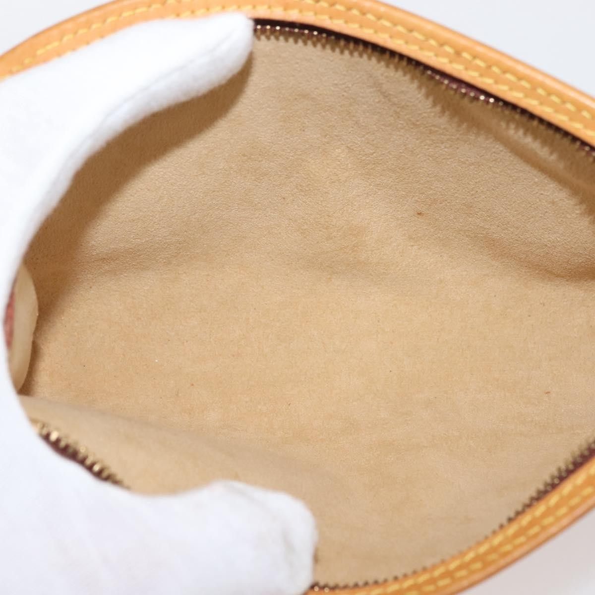 Louis Vuitton Louis Vuitton Bucket Pouch Leather Size ONE SIZE - 5 Thumbnail