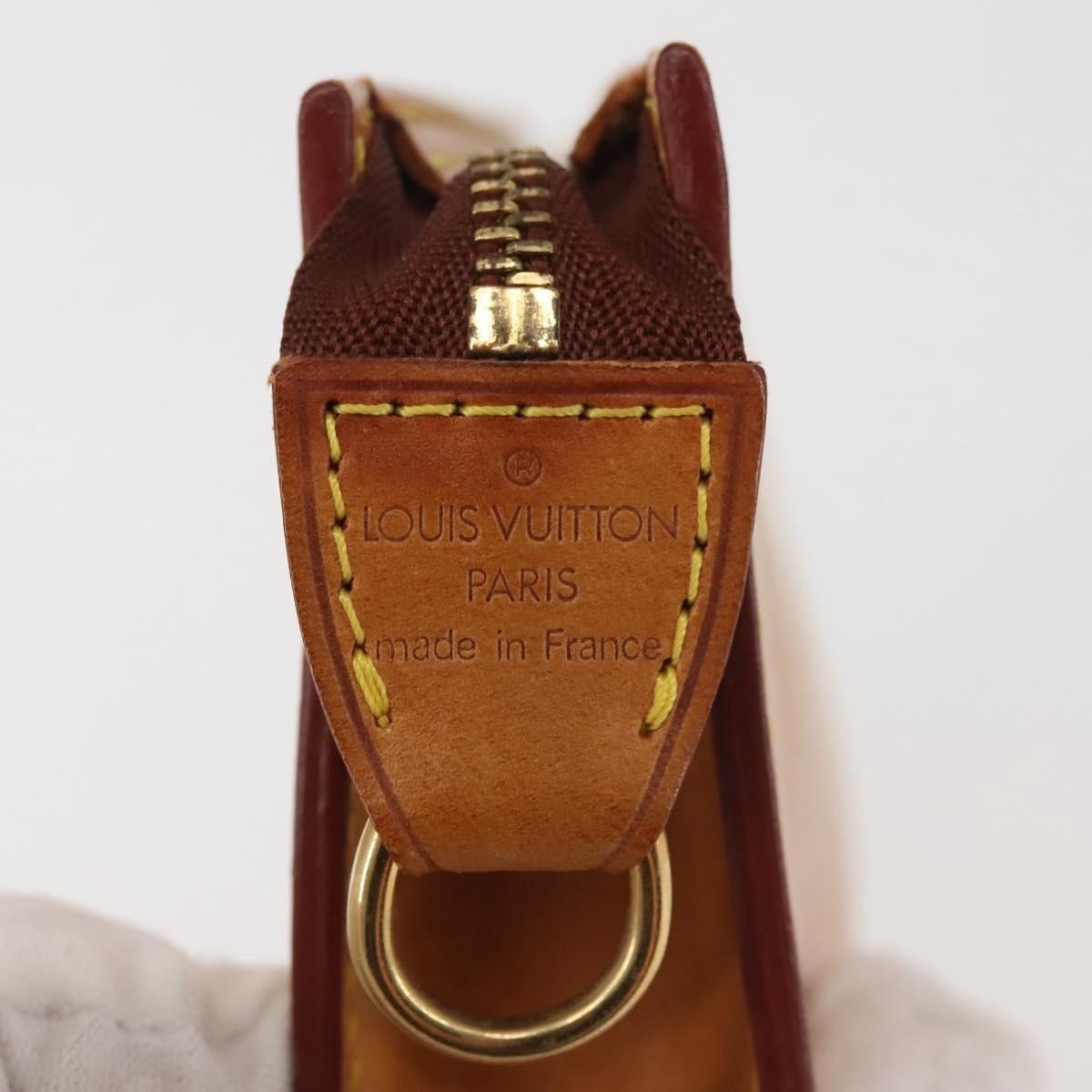 Louis Vuitton Louis Vuitton Bucket Pouch Leather Size ONE SIZE - 7 Thumbnail