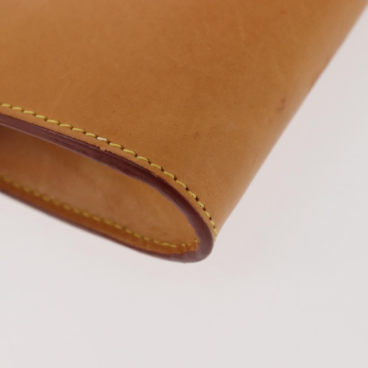 Louis Vuitton Louis Vuitton Bucket Pouch Leather Size ONE SIZE - 10 Thumbnail