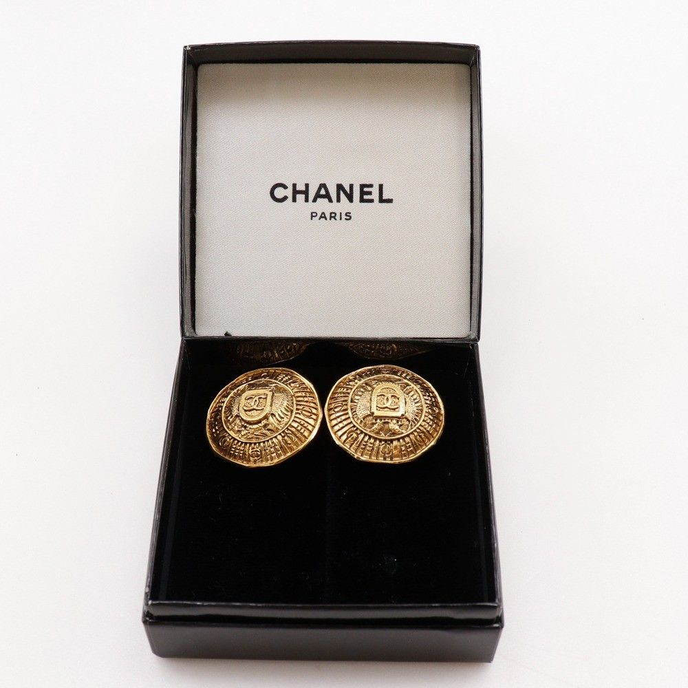 Chanel Chanel Vintage Round CC Clip-On Earrings Metal Size ONE SIZE - 9 Thumbnail
