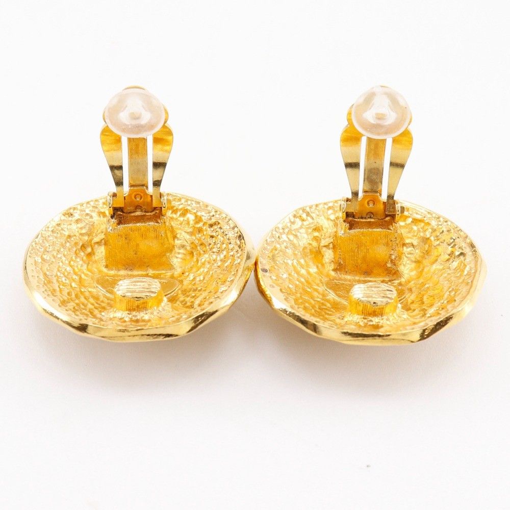 Chanel Chanel Vintage Round CC Clip-On Earrings Metal Size ONE SIZE - 3 Thumbnail