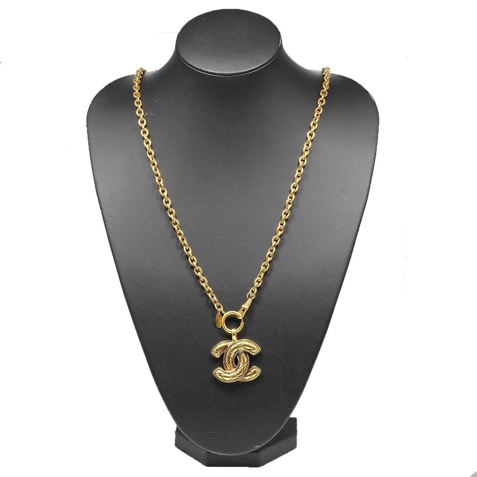 Chanel Chanel Vintage CC Pendant Necklace Quilted Metal Size ONE SIZE - 8 Thumbnail