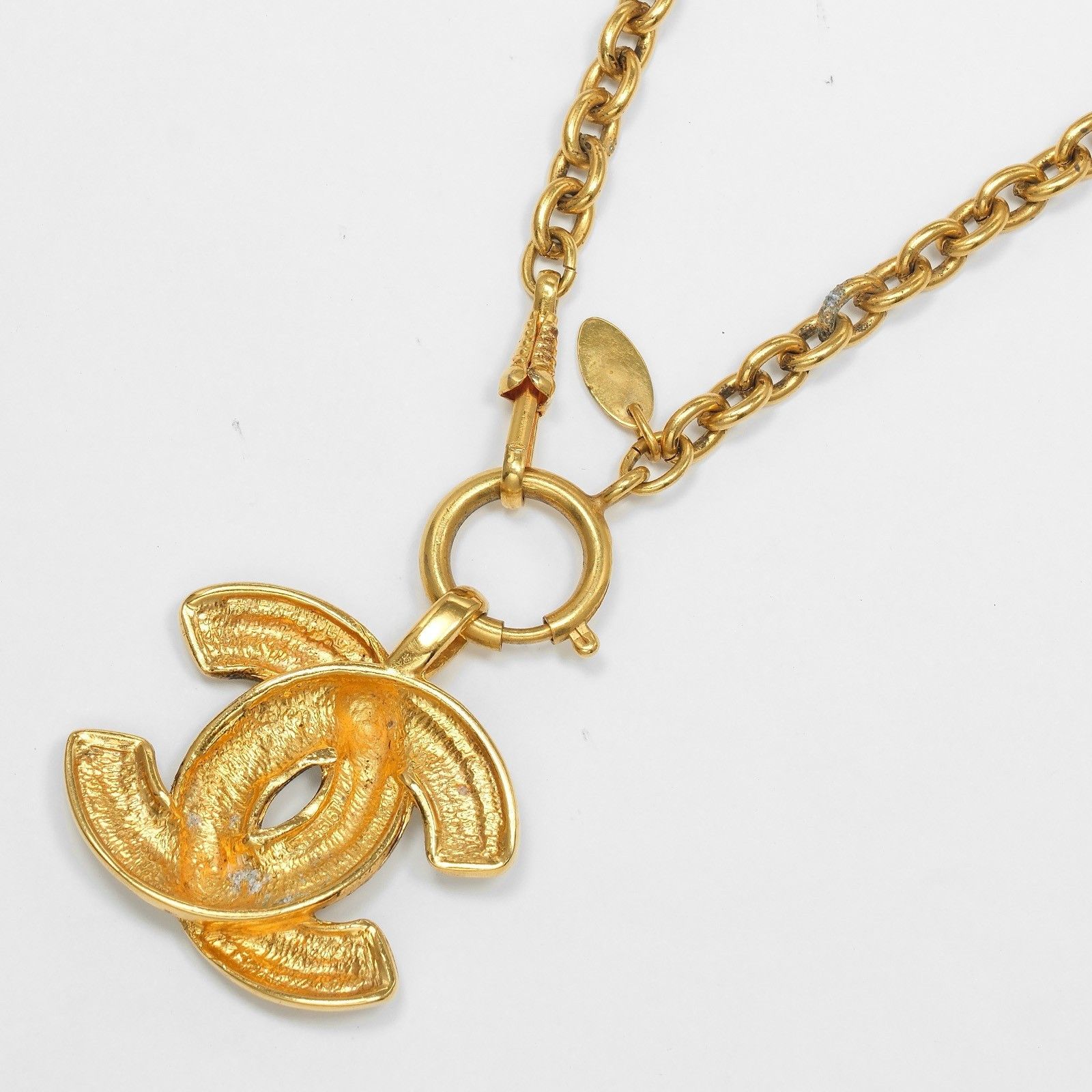 Chanel Chanel Vintage CC Pendant Necklace Quilted Metal Size ONE SIZE - 3 Thumbnail