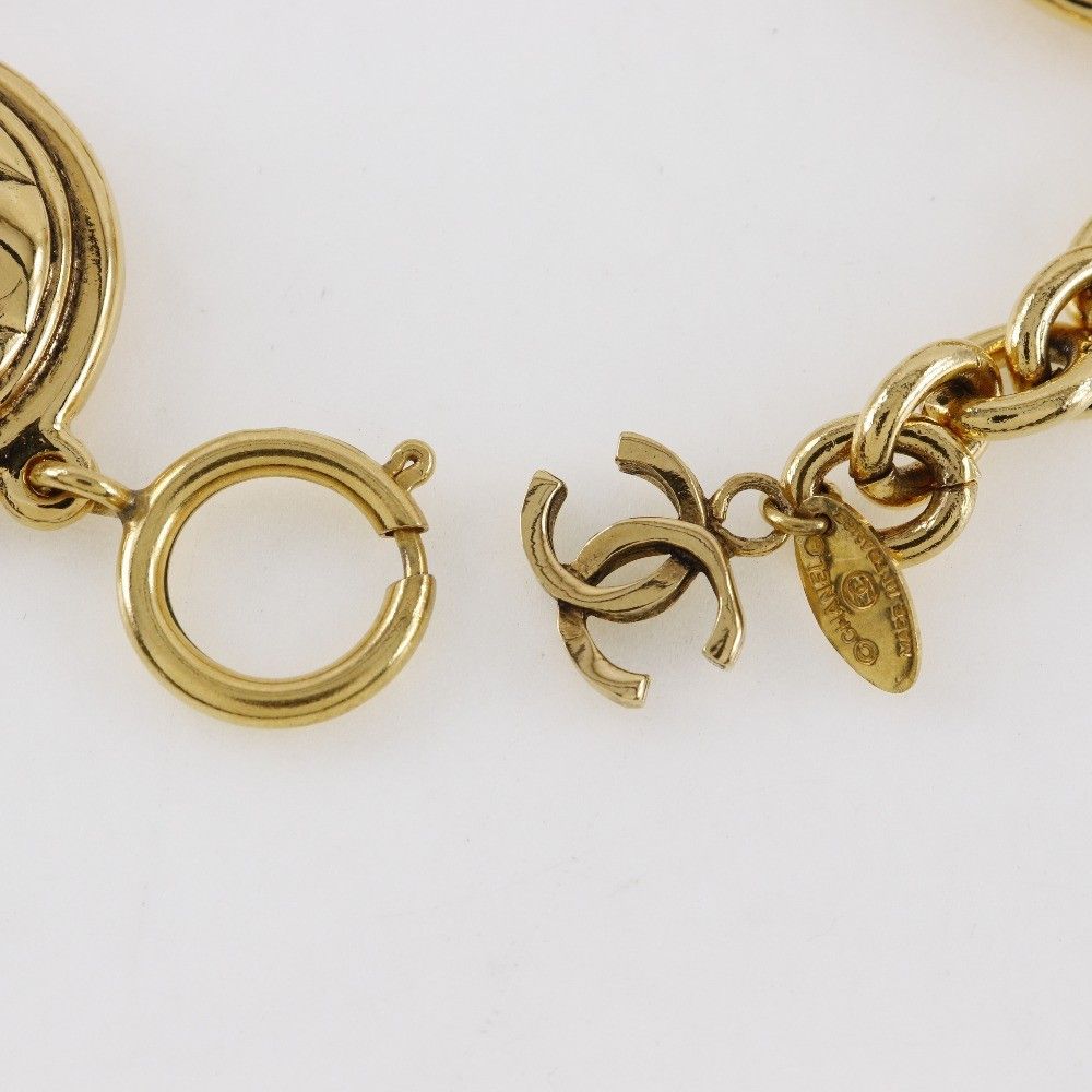 Chanel Chanel Vintage CC Quilted Medallion Bracelet Metal Size ONE SIZE - 6 Thumbnail