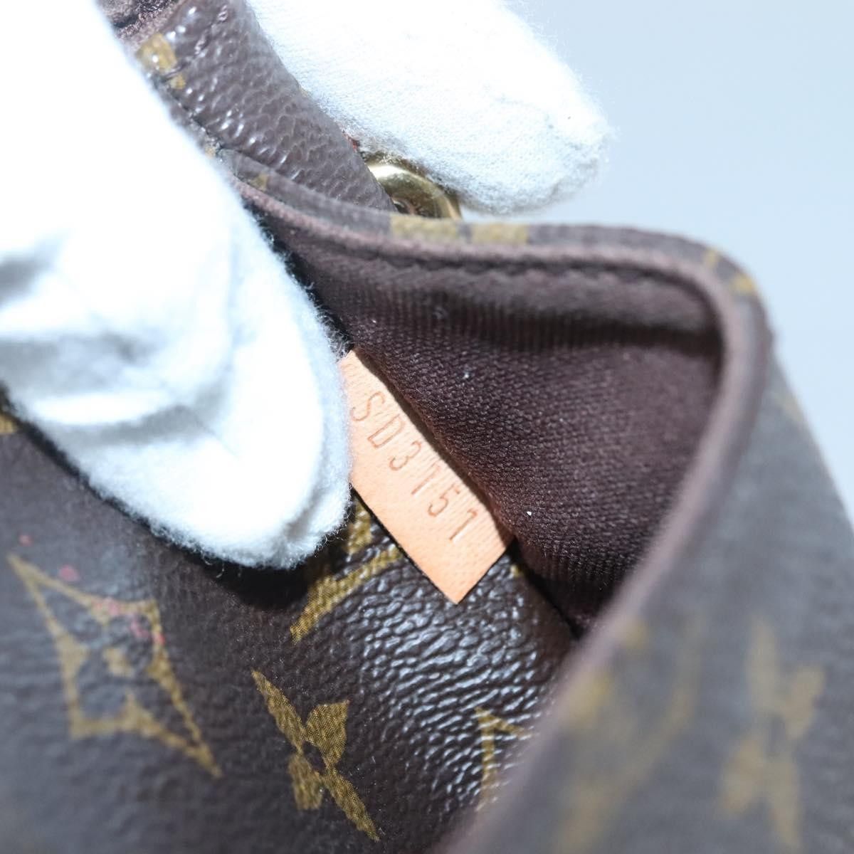Louis Vuitton Louis Vuitton Menilmontant Handbag Monogram Canvas Size ONE SIZE - 7 Thumbnail