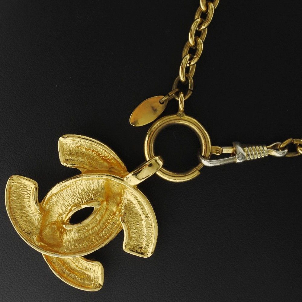 Chanel Chanel Vintage Quilted CC Pendant Necklace Metal Size ONE SIZE - 2 Thumbnail