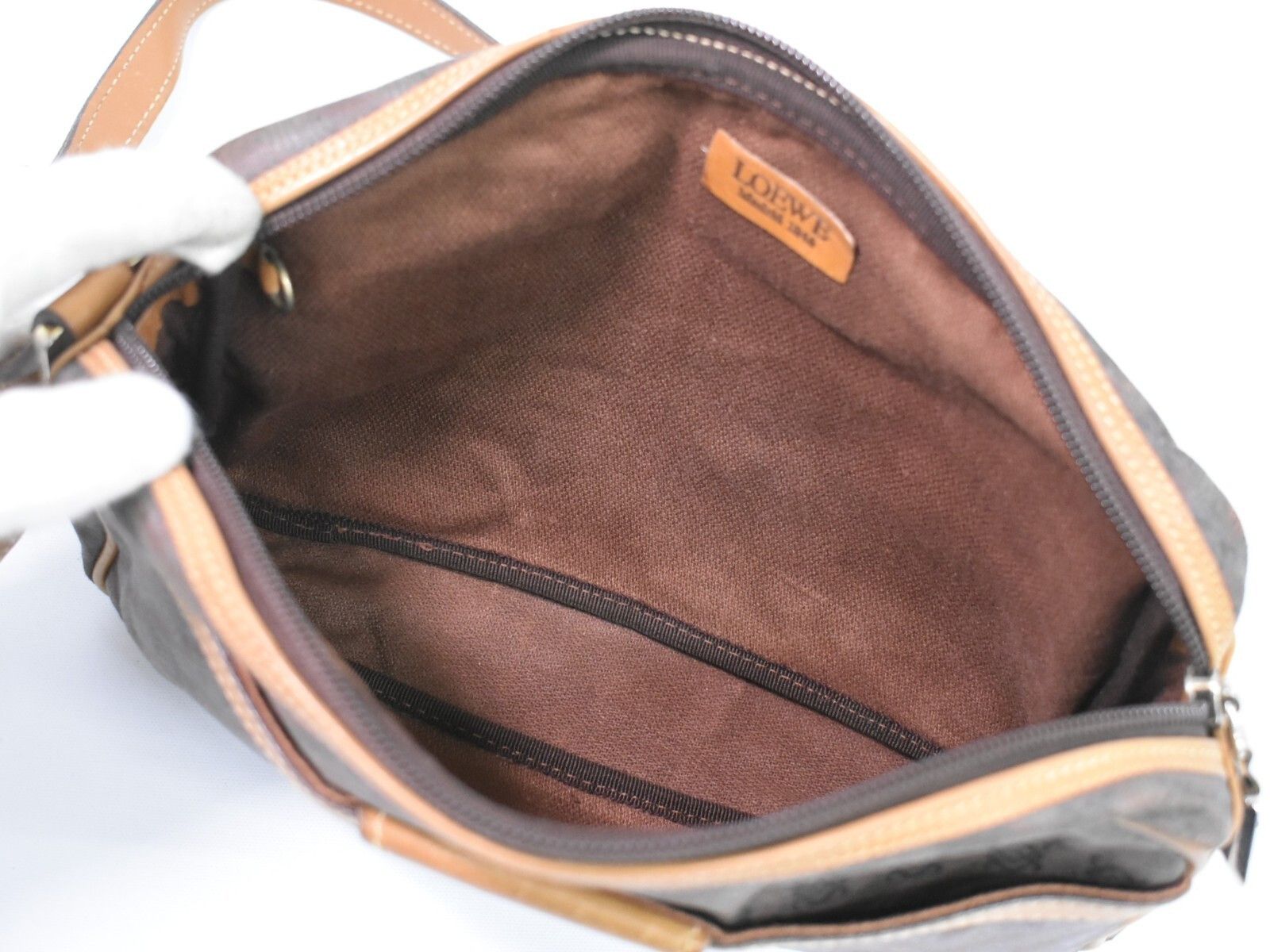 Loewe Loewe Anagram Shoulder Bag Canvas Size ONE SIZE - 3 Thumbnail