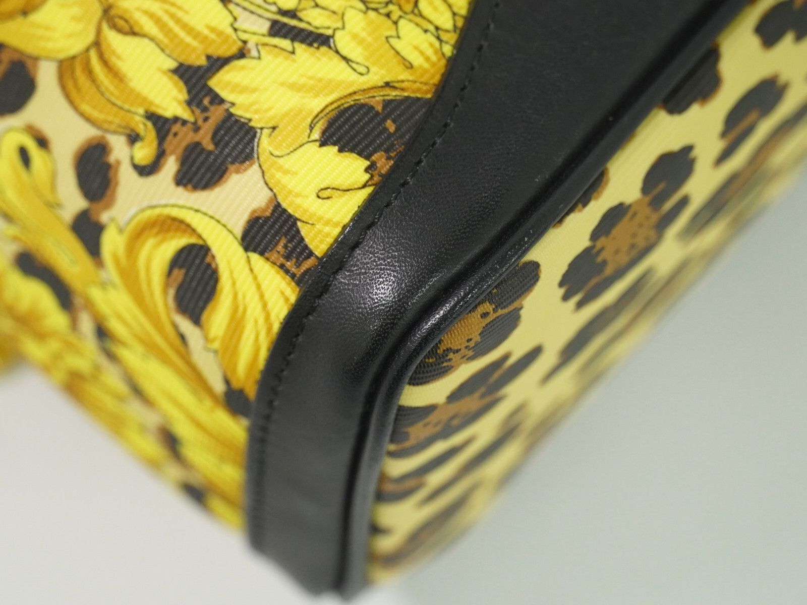 Versace Versace Vanity Hand Bag Canvas and Leather Size ONE SIZE - 8 Thumbnail