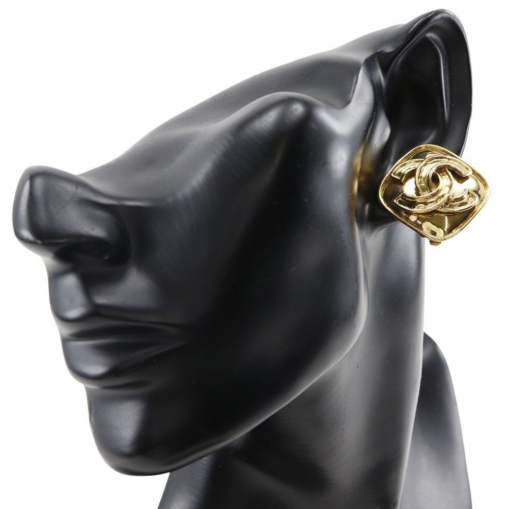 Chanel Chanel Vintage Diamond Clip-On Earrings Gold-plated Size ONE SIZE - 9 Thumbnail