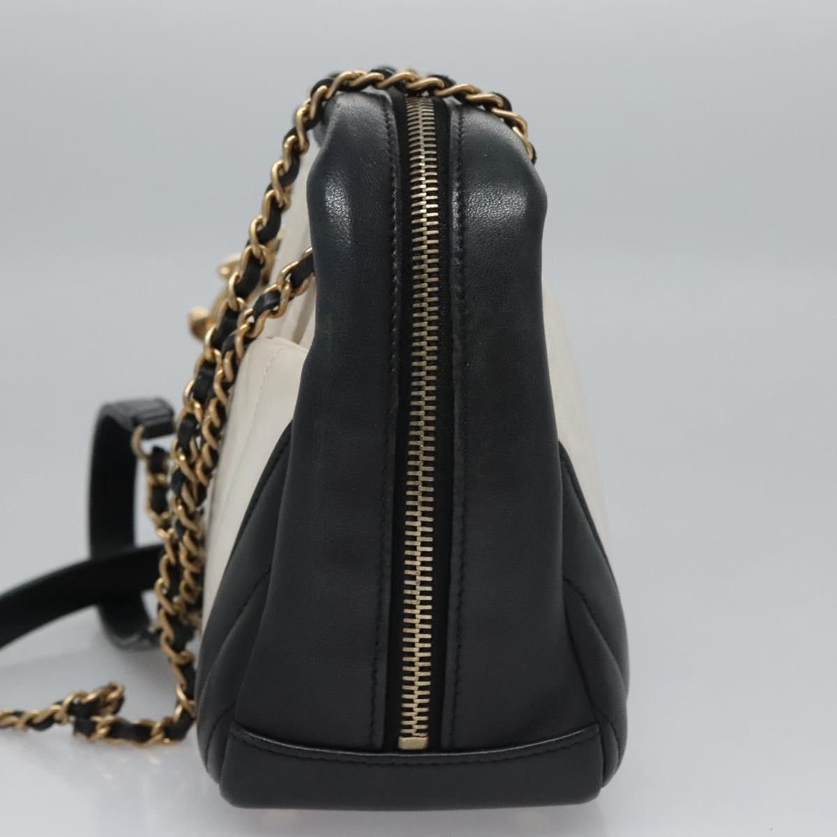 Chanel Chanel V Stitch Leather Size ONE SIZE - 3 Thumbnail