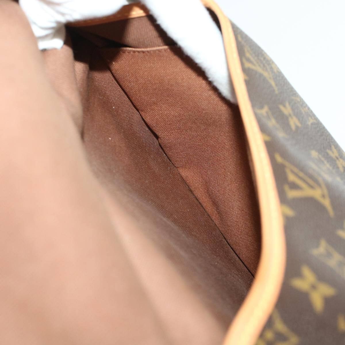 Louis Vuitton Louis Vuitton Saumur Handbag Monogram Canvas Size ONE SIZE - 24 Thumbnail