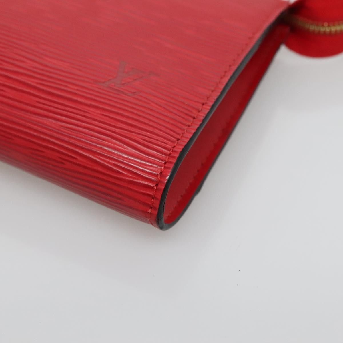 Louis Vuitton Louis Vuitton Pochette Accessoires Epi Leather Size ONE SIZE - 9 Thumbnail