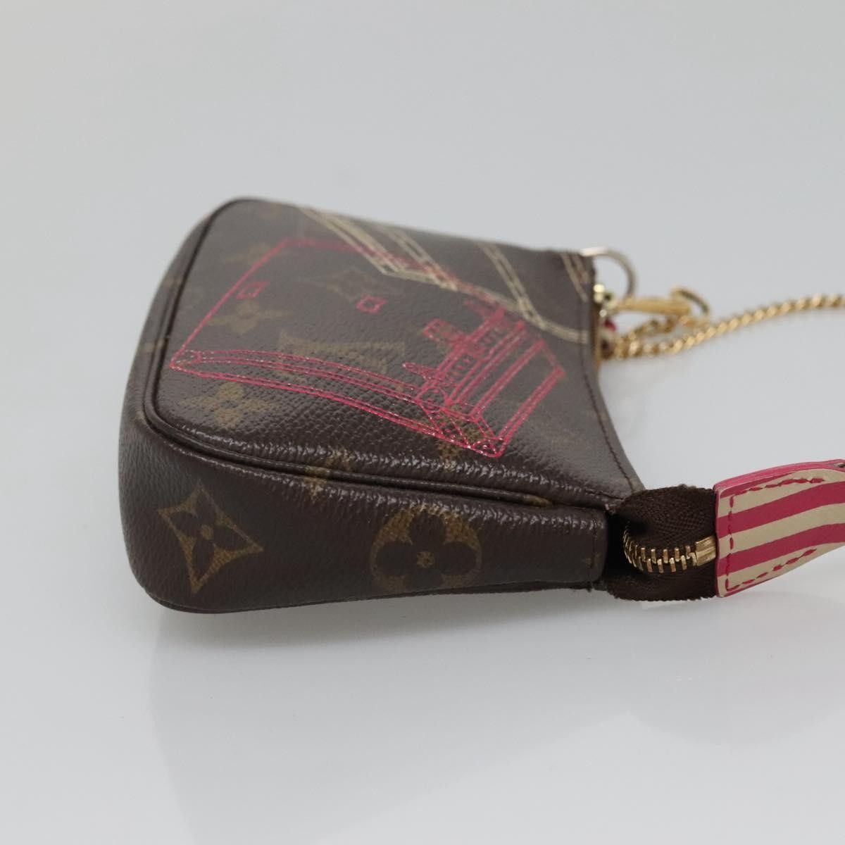 Louis Vuitton Louis Vuitton Pochette Accessoires Limited Edition Christmas Animation Monogram Canvas Size ONE SIZE - 4 Thumbnail