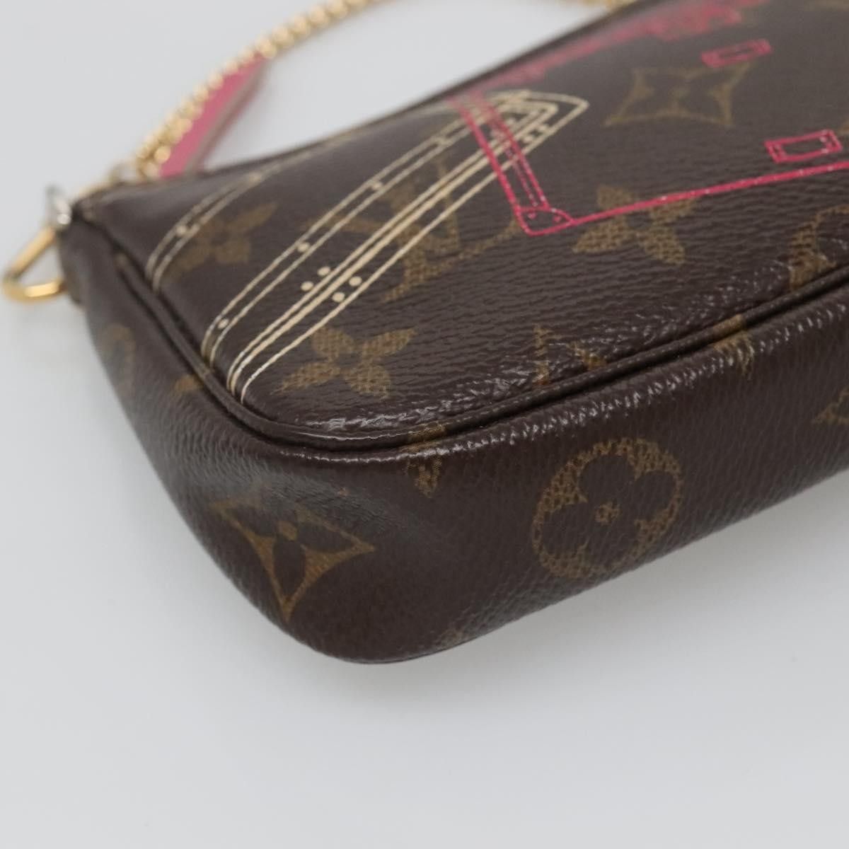 Louis Vuitton Louis Vuitton Pochette Accessoires Limited Edition Christmas Animation Monogram Canvas Size ONE SIZE - 15 Thumbnail